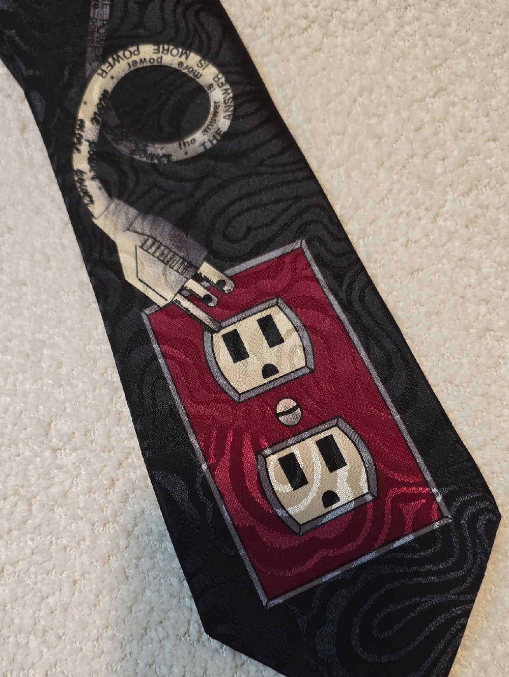 Vintage Men's Black "Home Improvement" Novelty Tie Red Outlet and Plug Design